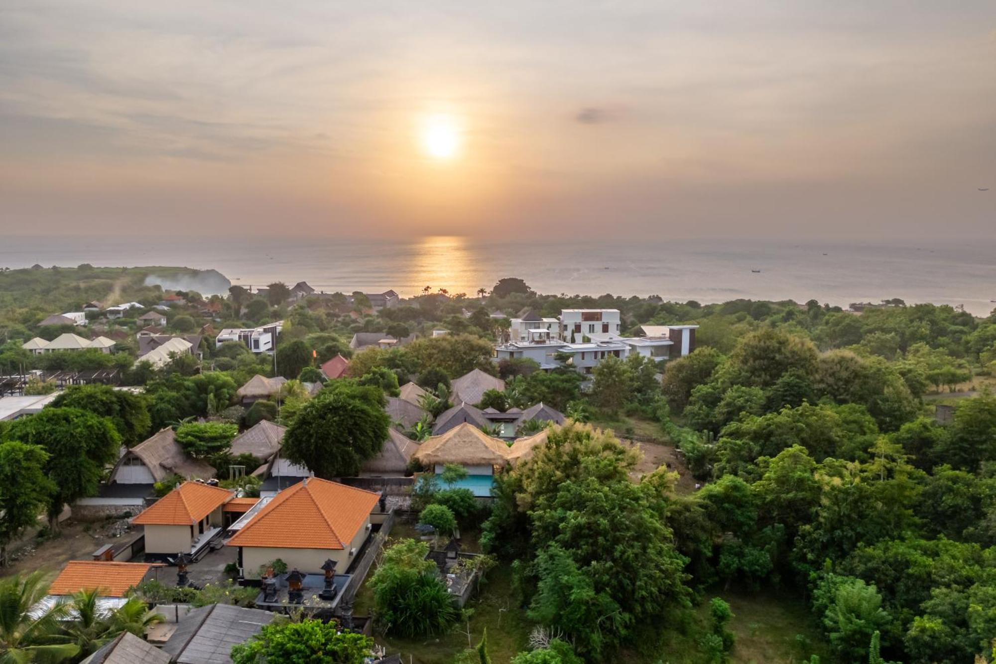 Balangan Beach Villa Idaman Bungalows ジンバラン エクステリア 写真