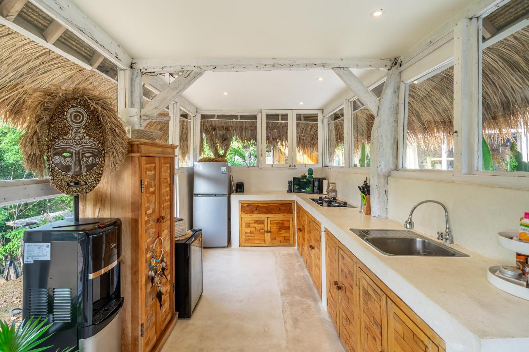 Balangan Beach Villa Idaman Bungalows ジンバラン エクステリア 写真