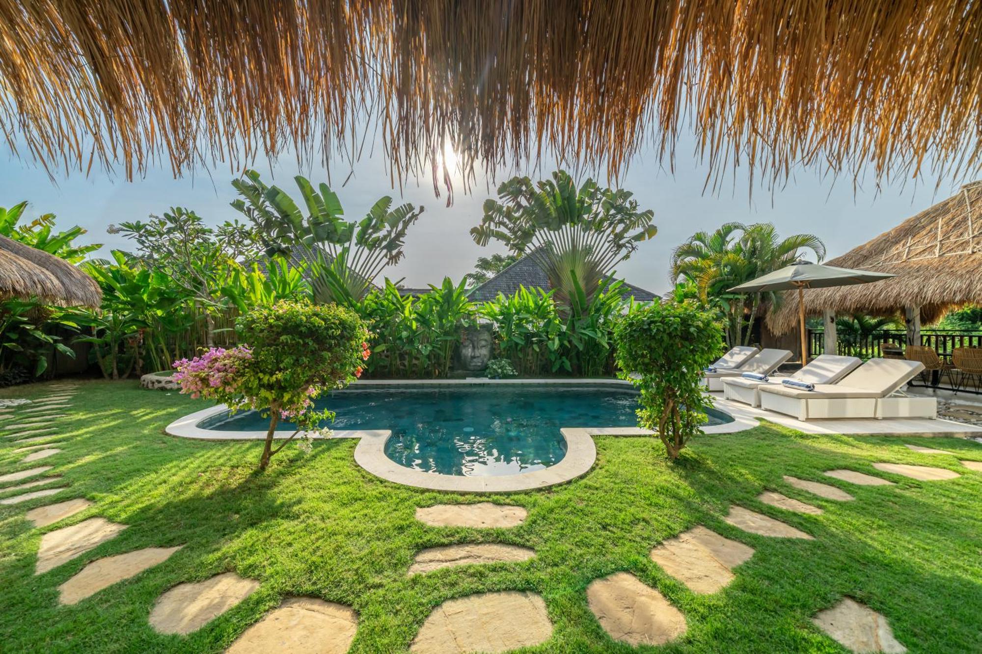Balangan Beach Villa Idaman Bungalows ジンバラン エクステリア 写真