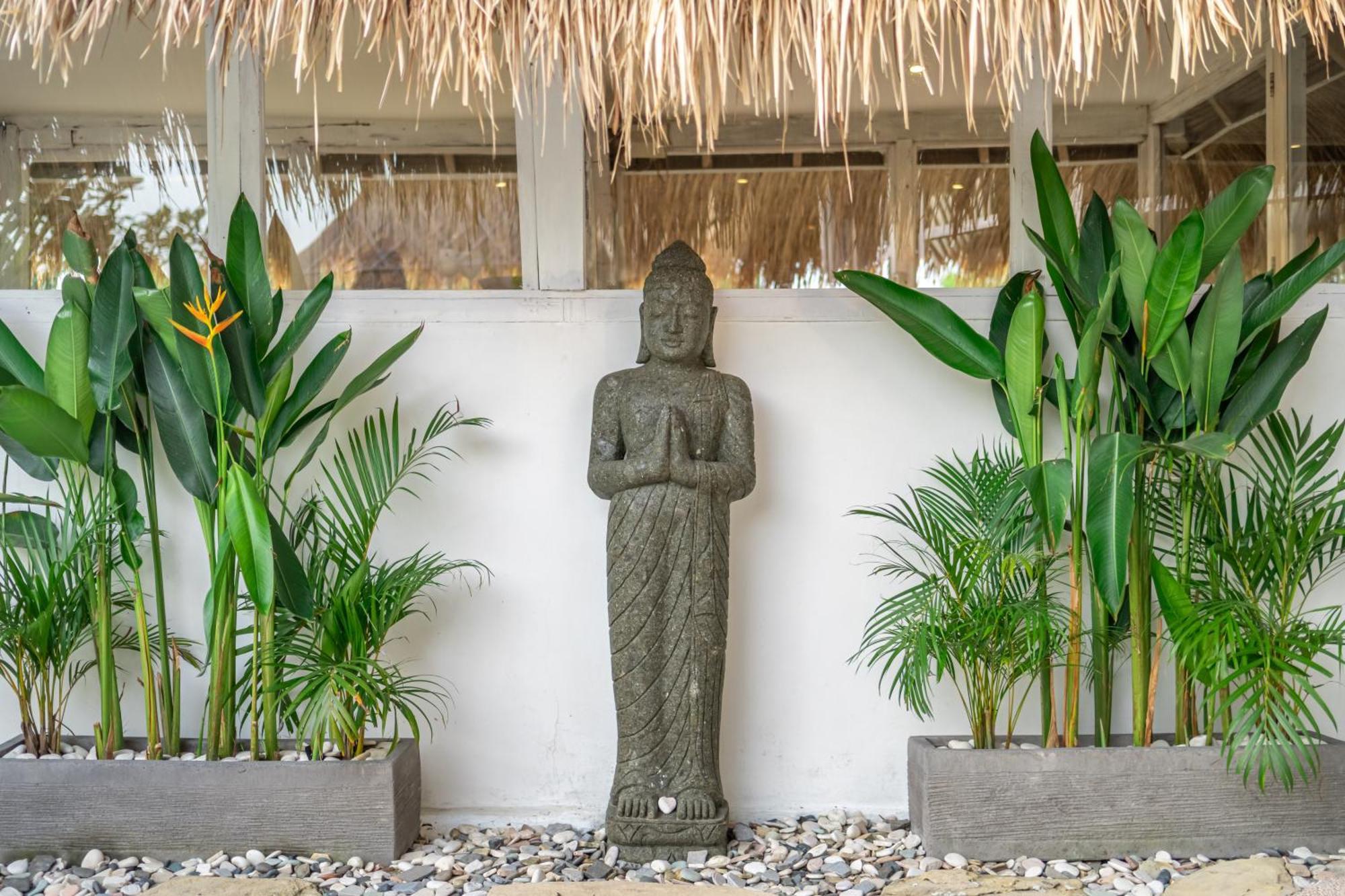 Balangan Beach Villa Idaman Bungalows ジンバラン エクステリア 写真