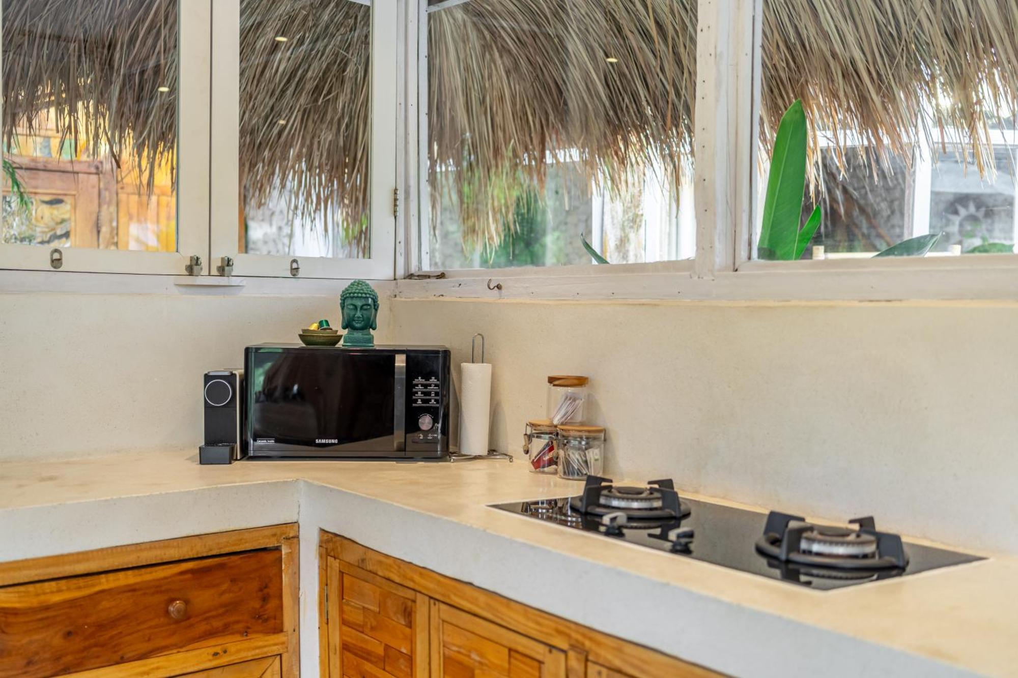 Balangan Beach Villa Idaman Bungalows ジンバラン エクステリア 写真