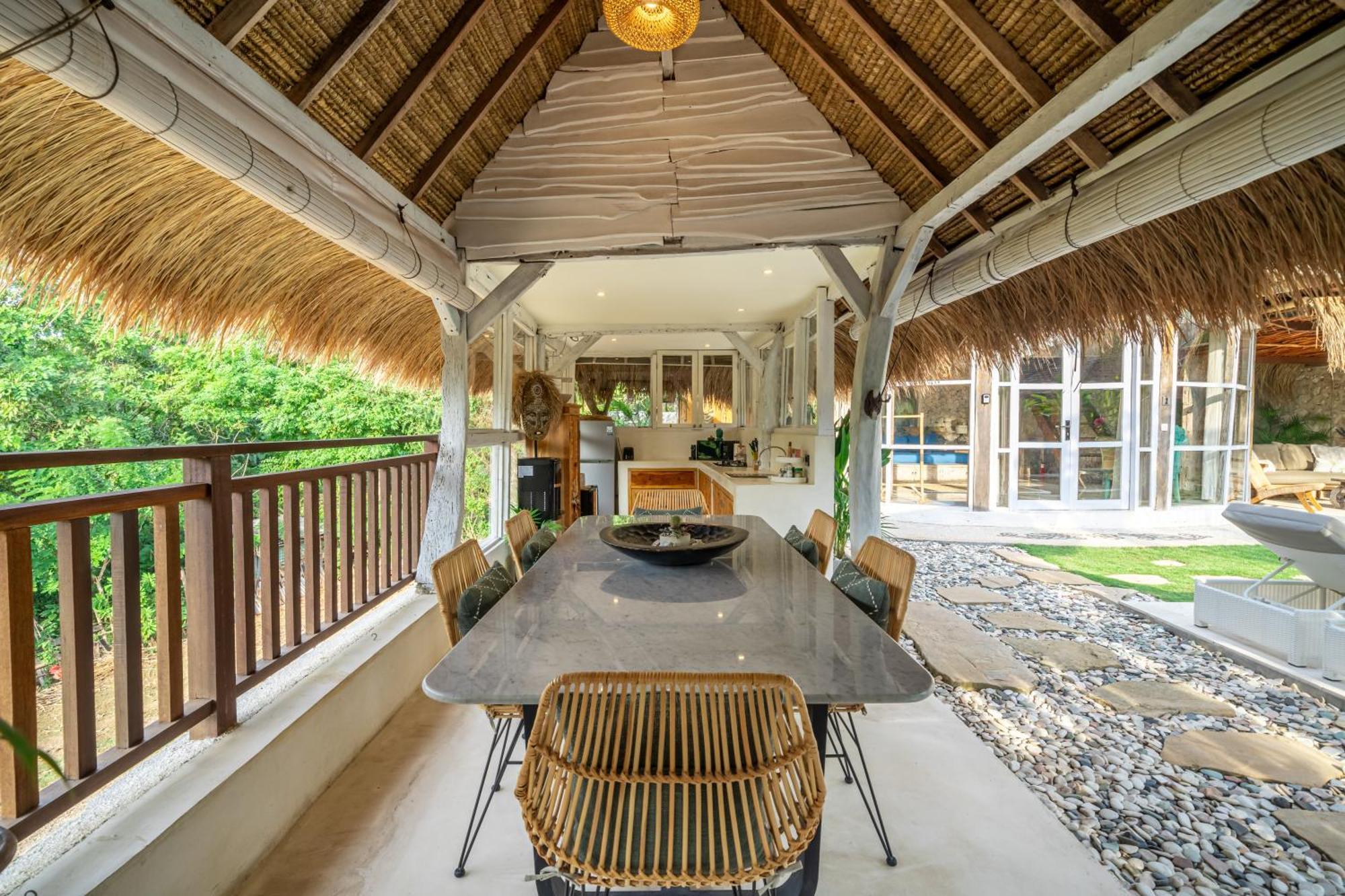 Balangan Beach Villa Idaman Bungalows ジンバラン エクステリア 写真