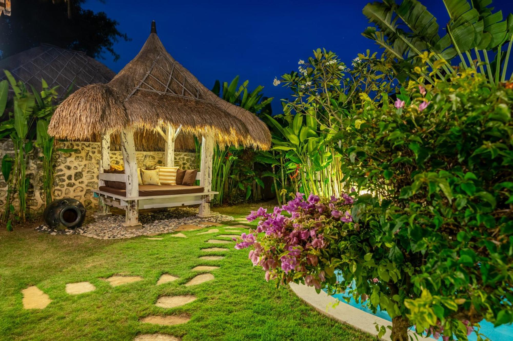 Balangan Beach Villa Idaman Bungalows ジンバラン エクステリア 写真