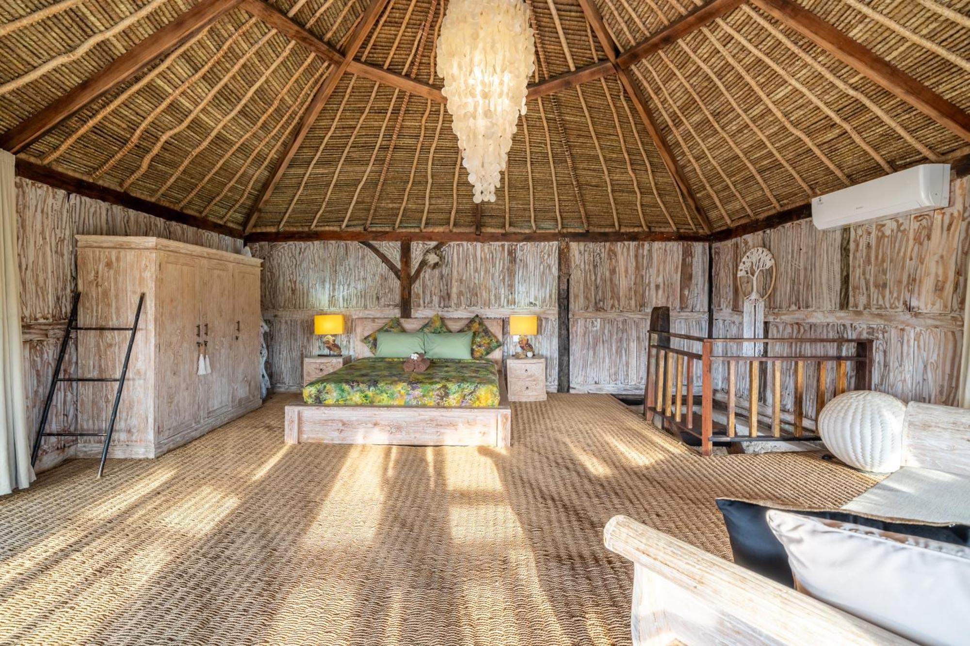 Balangan Beach Villa Idaman Bungalows ジンバラン エクステリア 写真