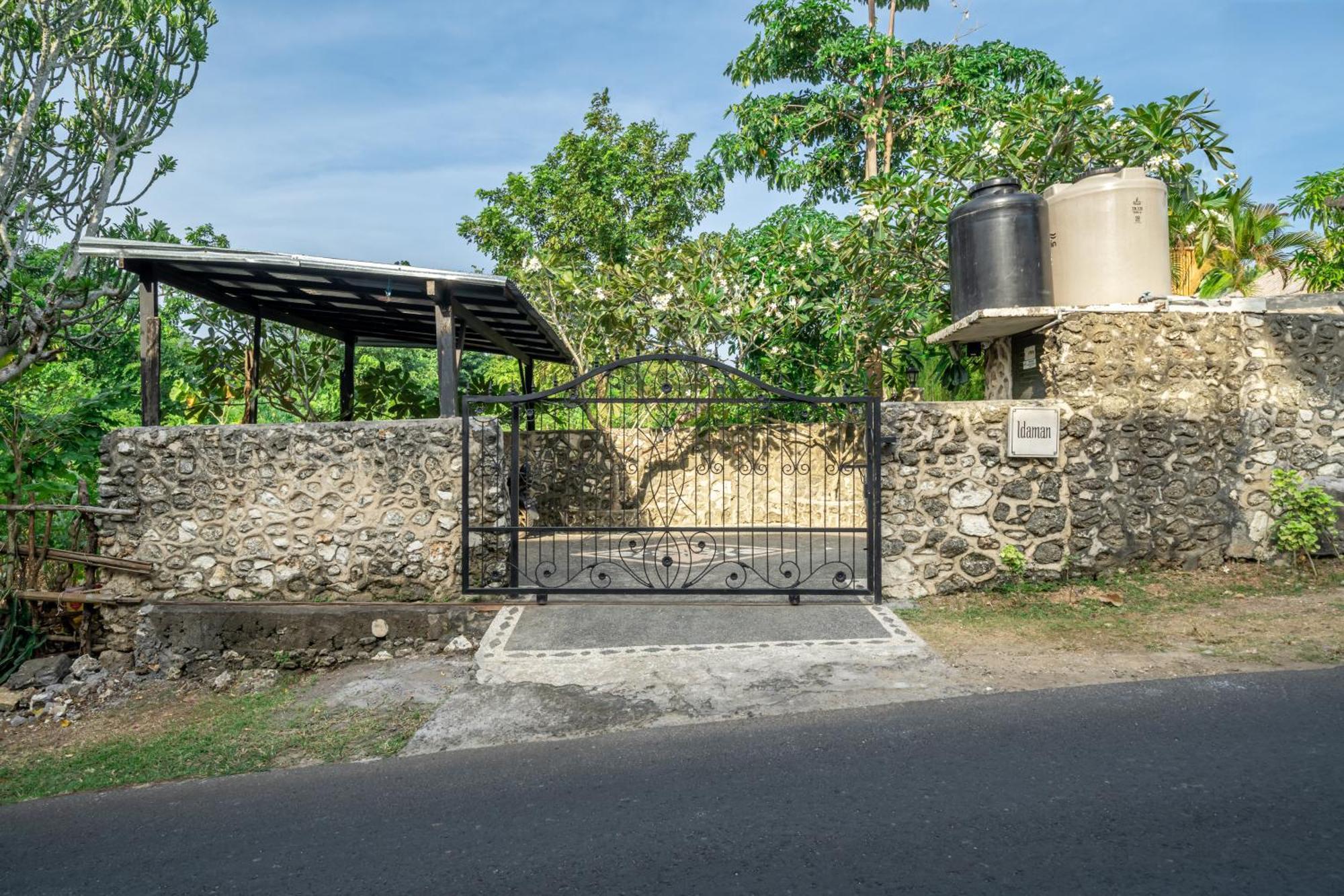 Balangan Beach Villa Idaman Bungalows ジンバラン エクステリア 写真